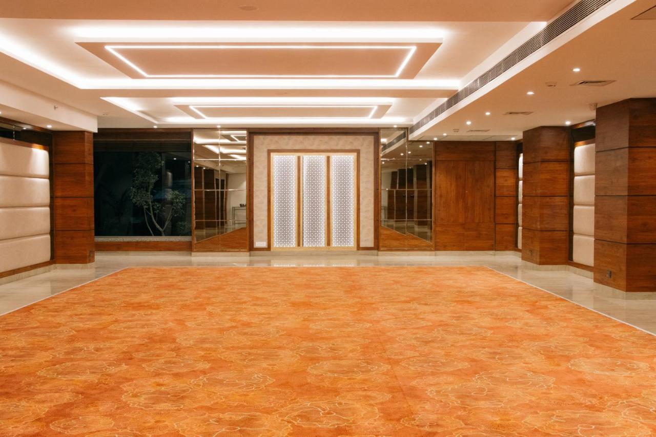 Playotel Premier Vijay Nagar Indore Ngoại thất bức ảnh