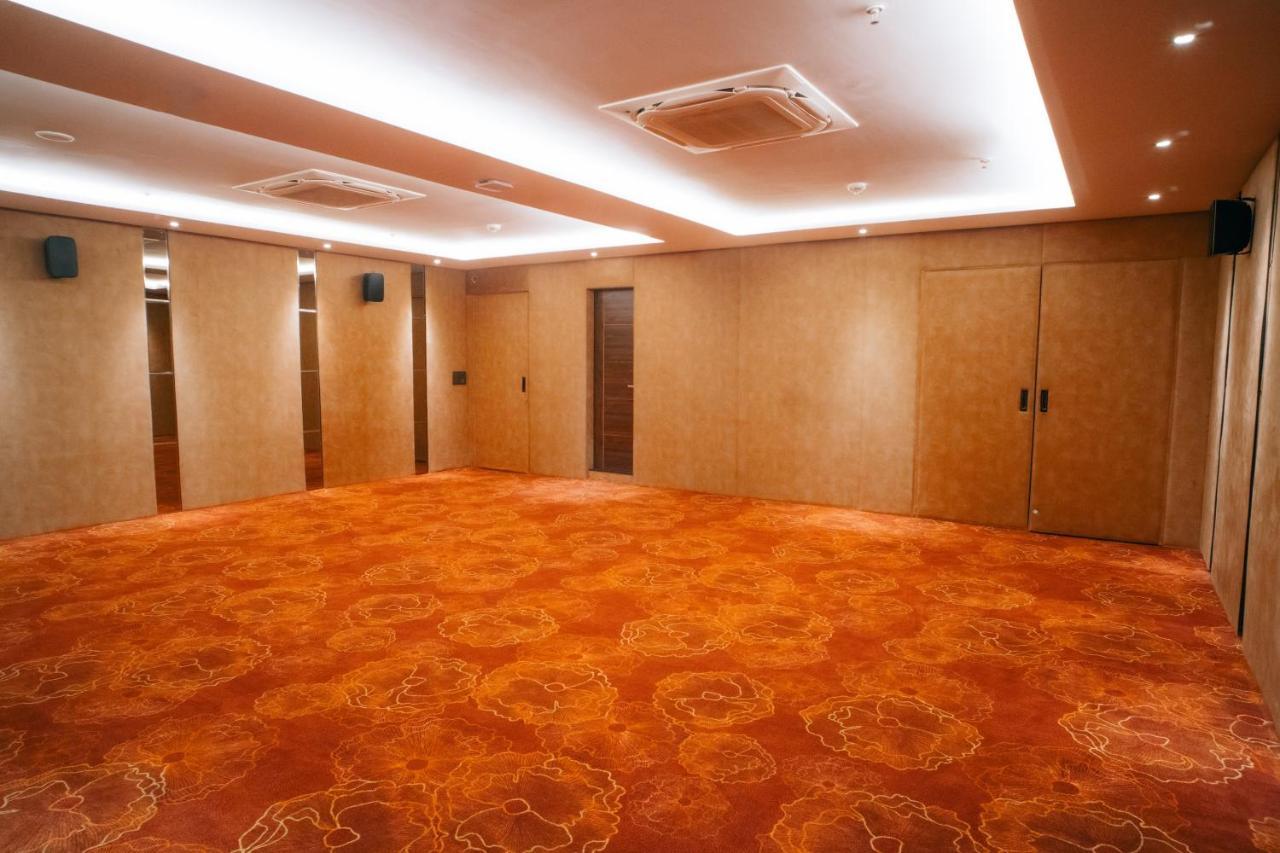 Playotel Premier Vijay Nagar Indore Ngoại thất bức ảnh